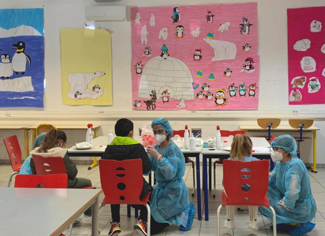 Campagne de dépistage Covid-19 à l'école élémentaire Campagne de dépistage Covid-19 à l'école élémentaire